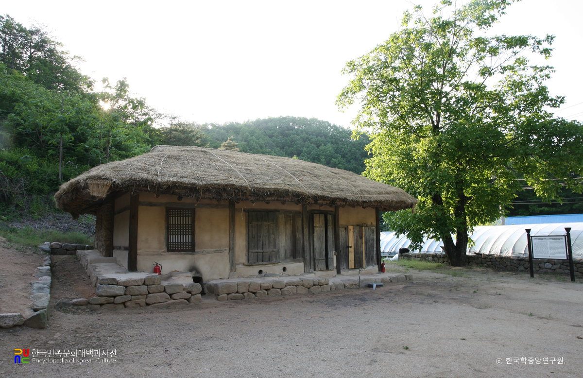 영덕 안동권씨 옥천재사
