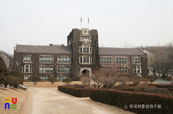 서울 연세대학교 언더우드관 정면