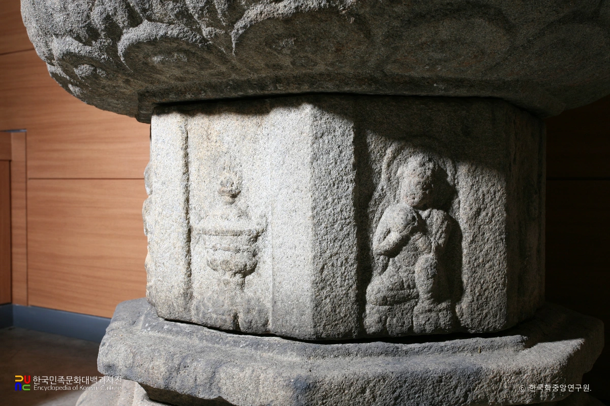 청주 용암사 석조비로자나불좌상 부분