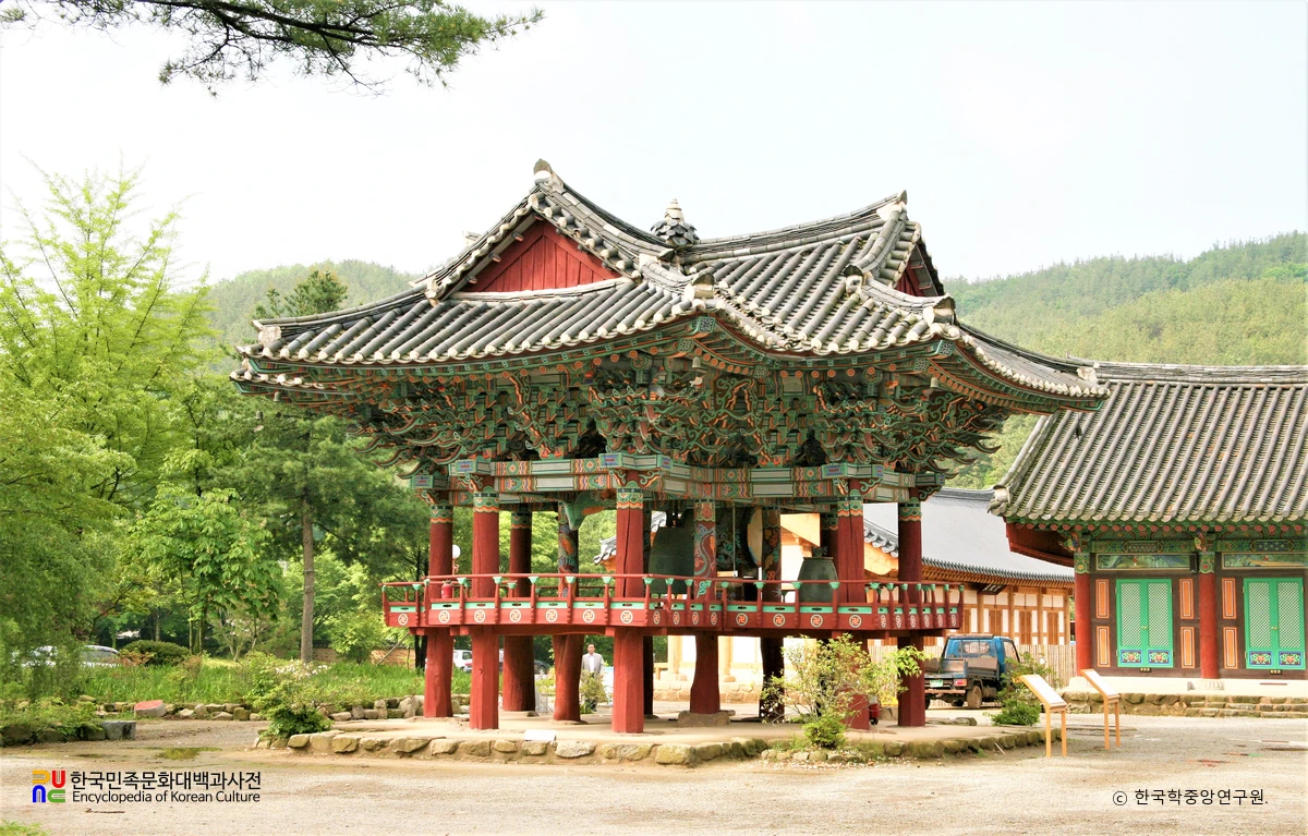 완주 송광사 종루 전경