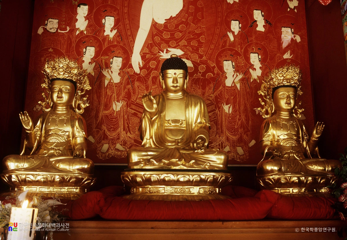 인제 백담사 목조 아미타여래 좌상 및 복장유물