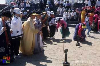 강릉단오제 투호놀이