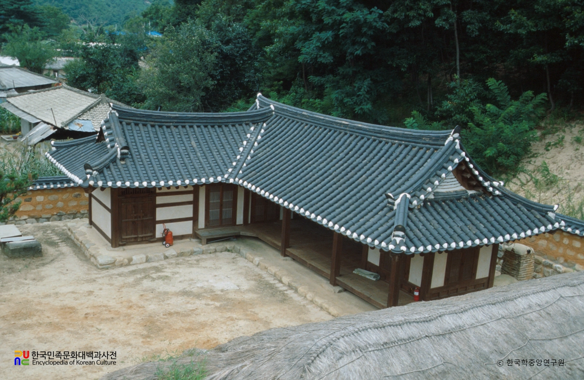 문경 이강년 생가지 전경