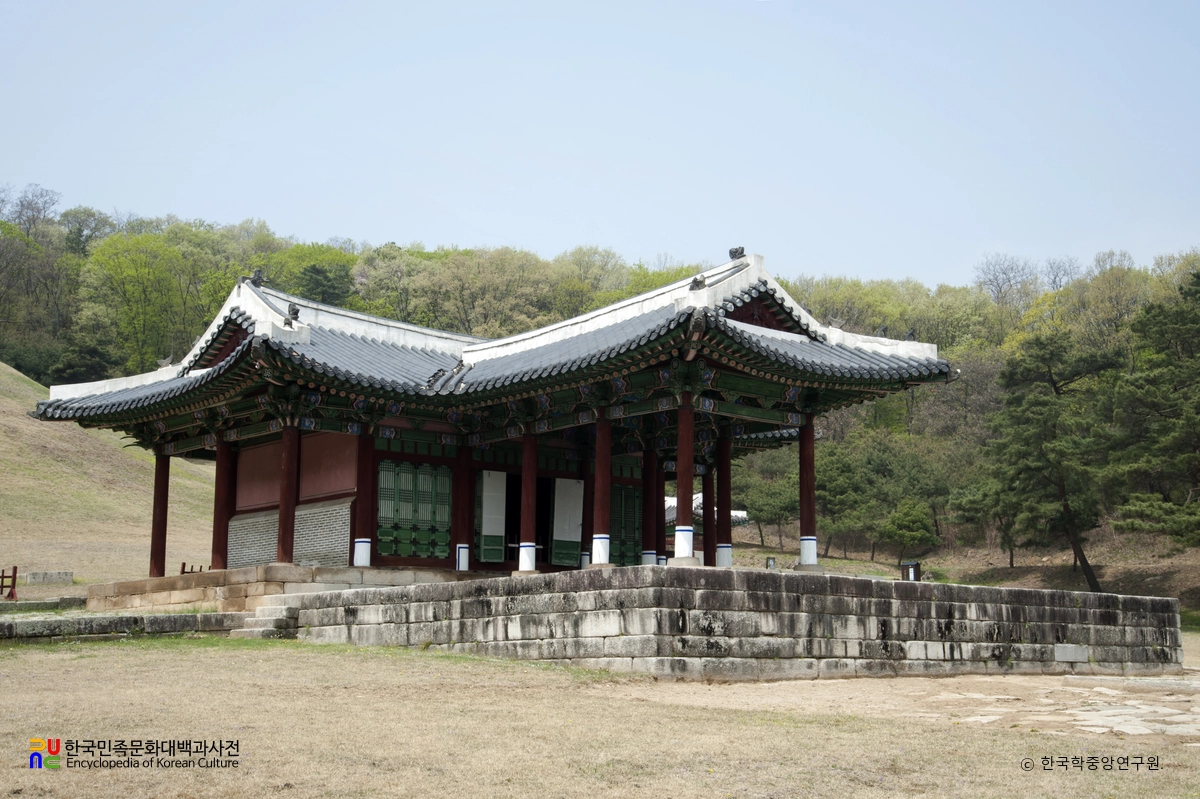 구리 동구릉 숭릉 정자각 정측면