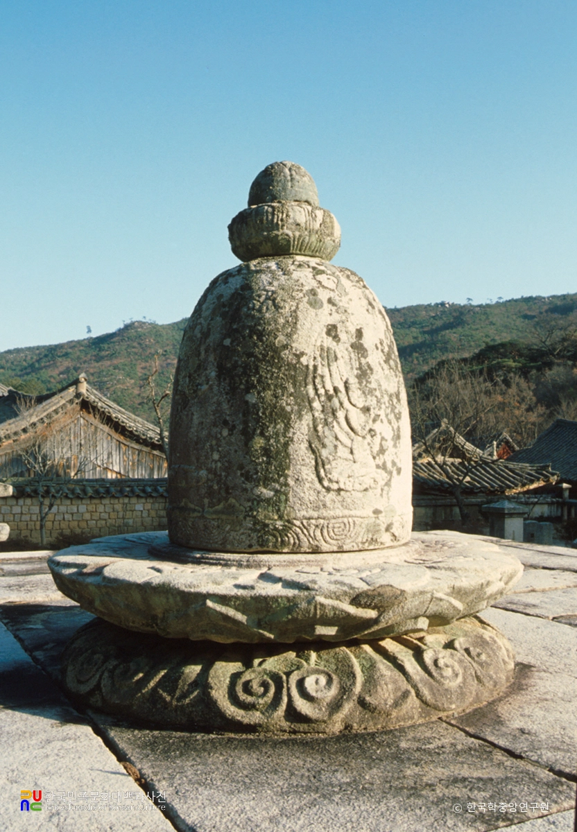 양산 통도사 금강계단 위 석종부도
