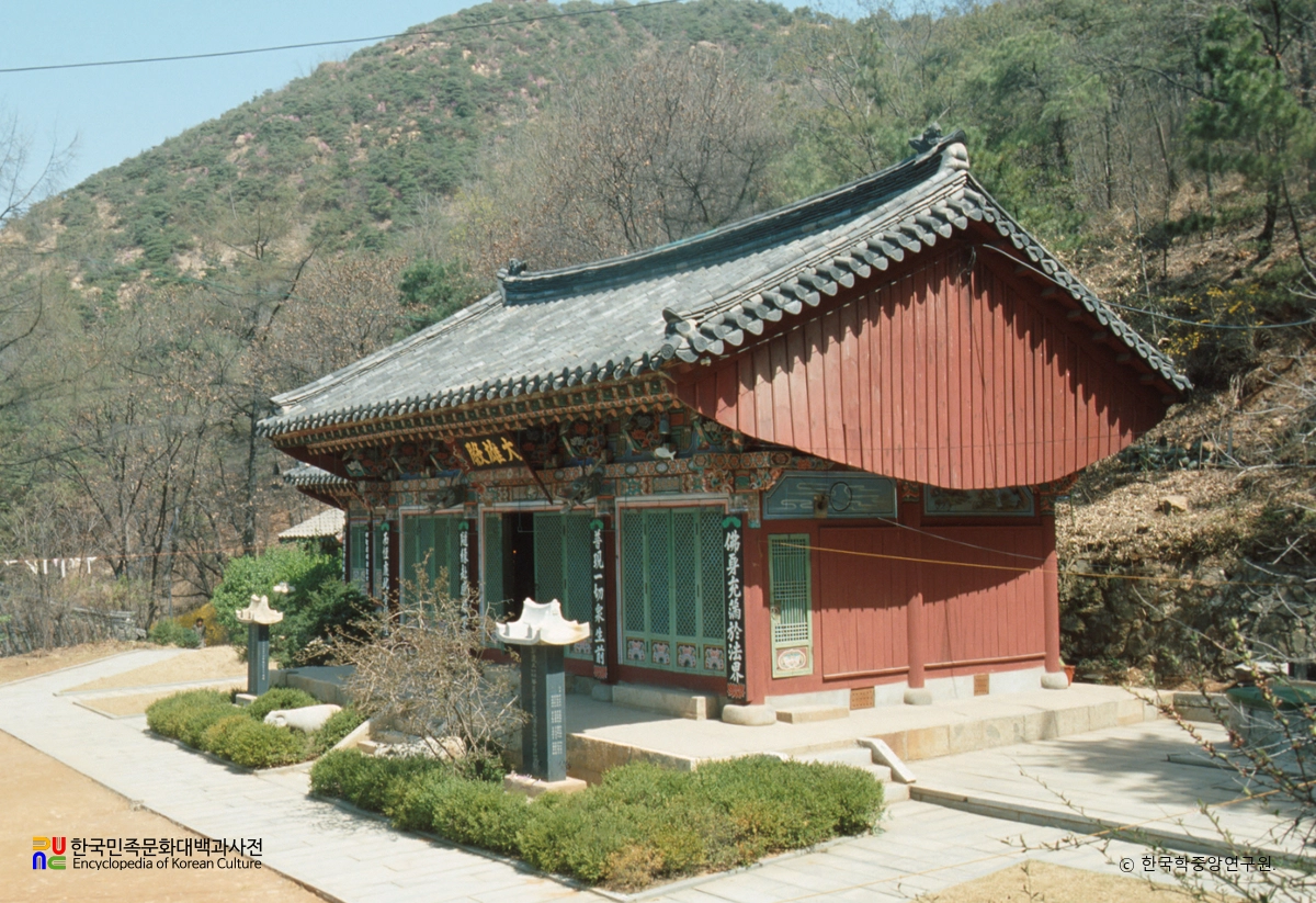 인천 약사사 대웅전 측면