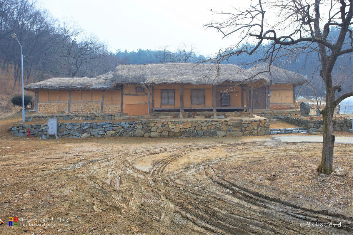 이천 어재연 고택 전경