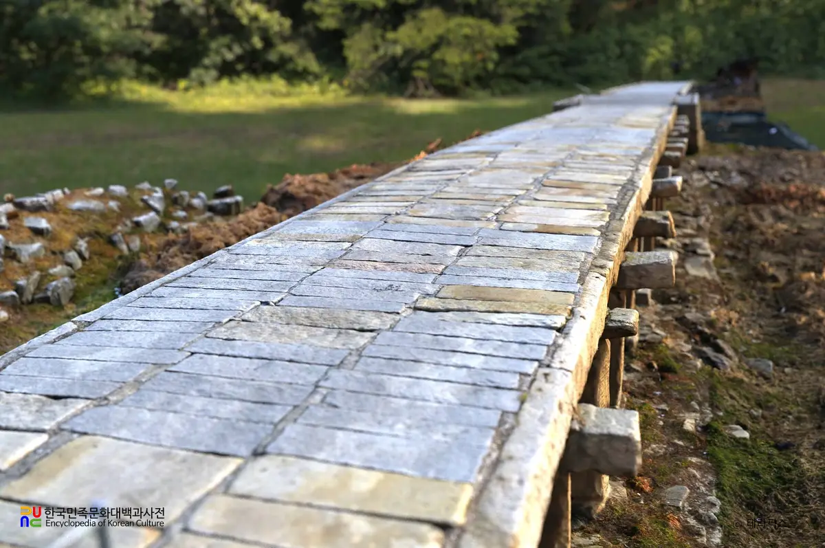 서울 살곶이 다리 윗면