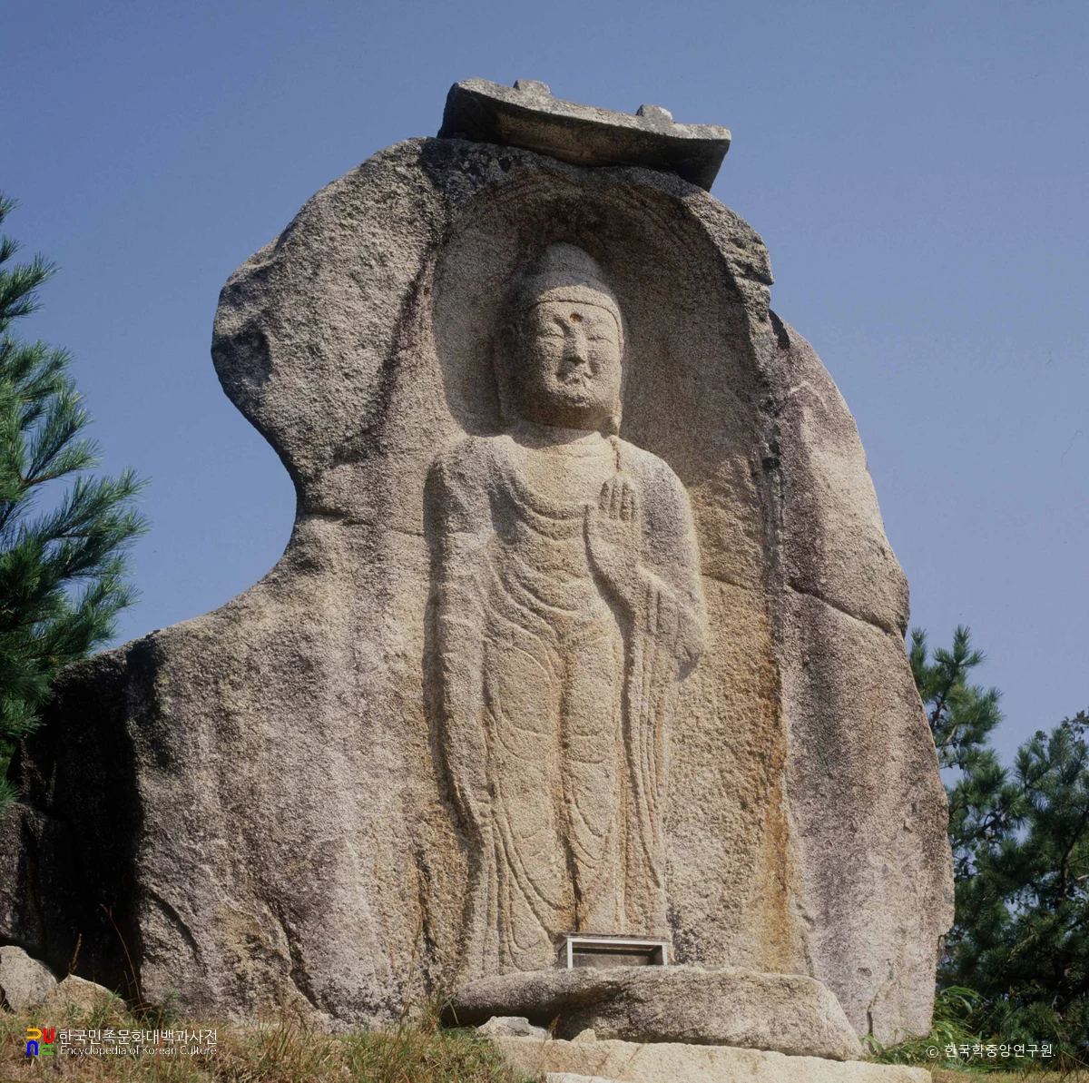 홍성 신경리 마애여래 입상