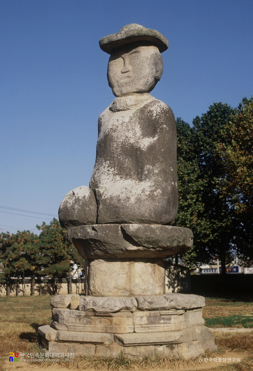 부여 정림사지 석조여래좌상