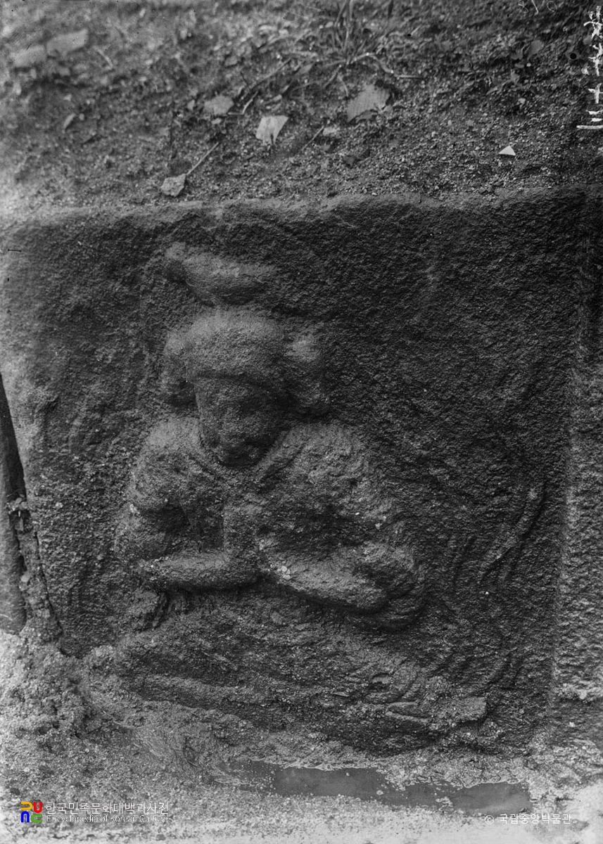 안동 법흥사지 칠층전탑 기단부 팔부중상