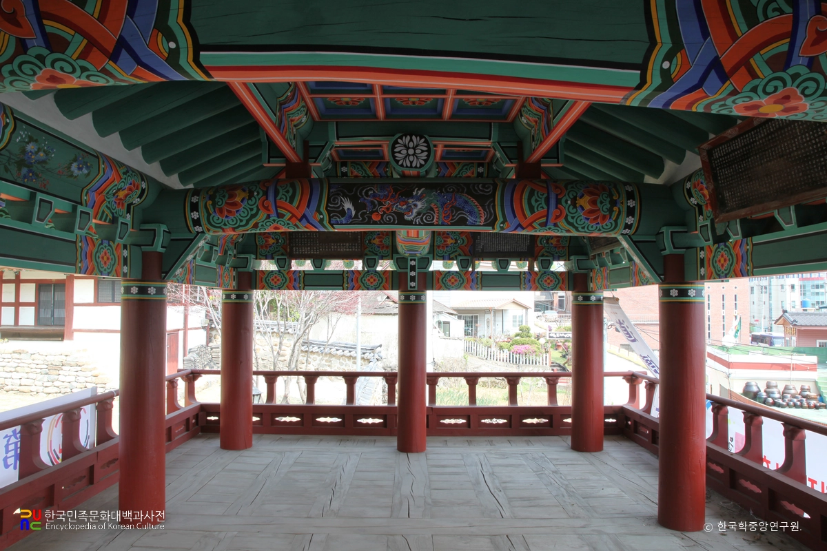 하동 하동향교 중 풍화루 내부