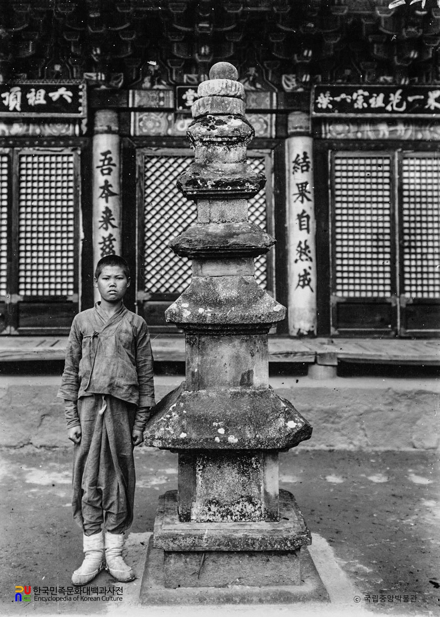 하동 쌍계사 금당 앞 오층석탑