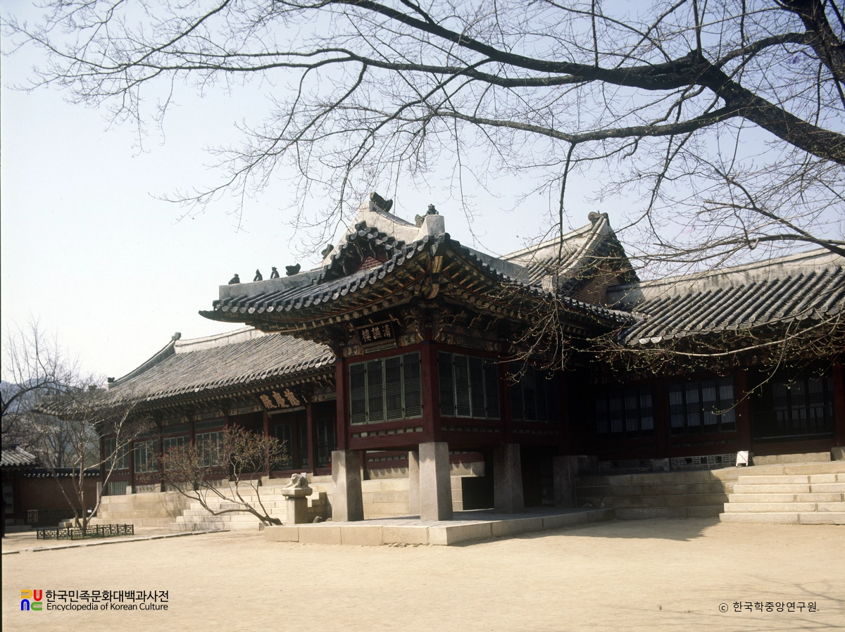 서울 경복궁 자경전 정측면