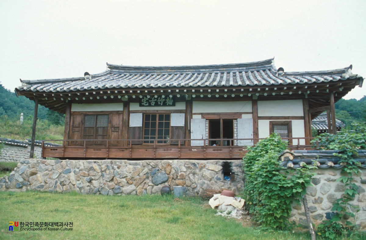 안동 흥해배씨 임연재종택 중 백죽고택 정면