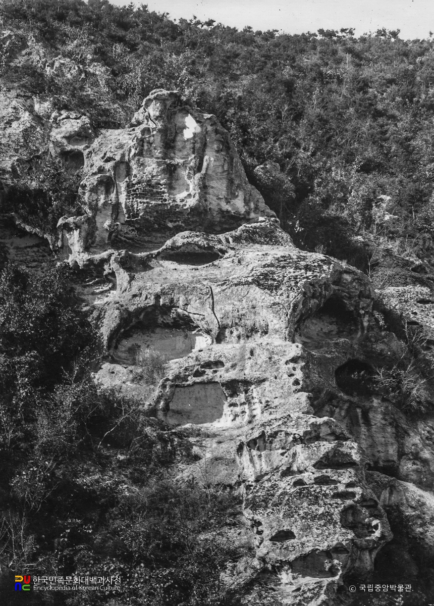 경주 골굴암 마애여래좌상 전경