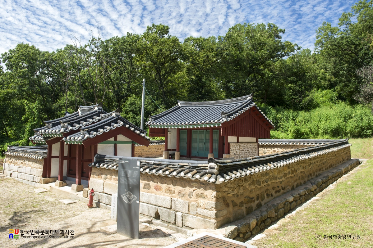 고양 월산대군 사당 정측면