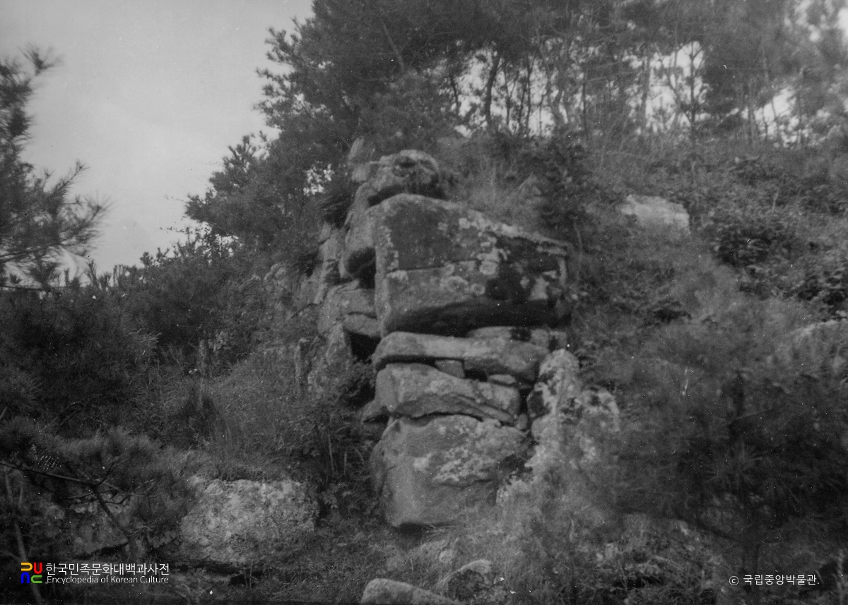 경주 남산 일원 중 기암곡 사지 석원