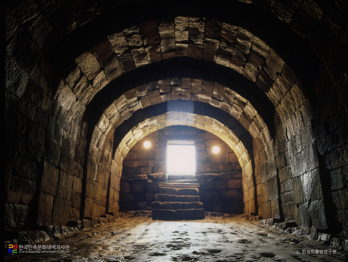 경주 석빙고 내부 모습