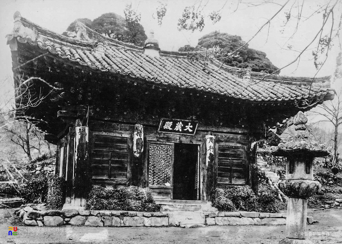 김제 금산사 대장전 정측면