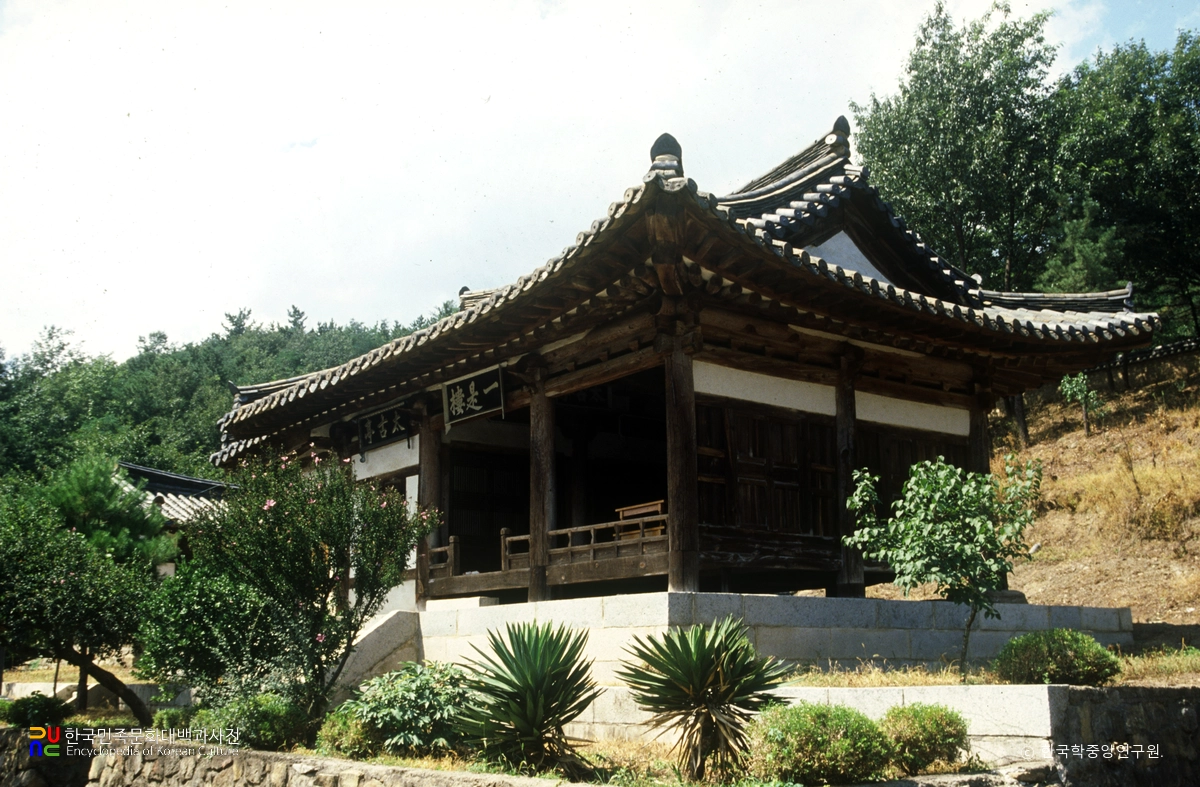 달성 태고정 정측면