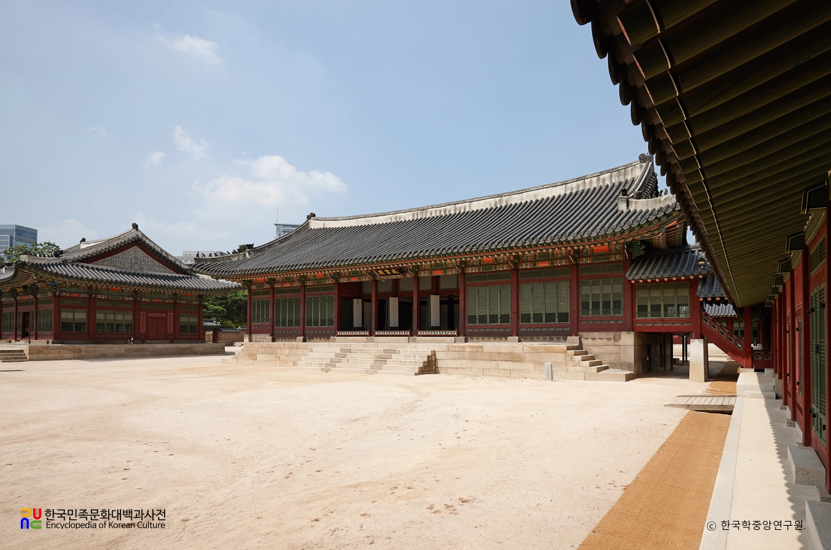 서울 덕수궁 함녕전 정측면