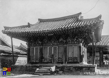양산 통도사 극락전 정측면
