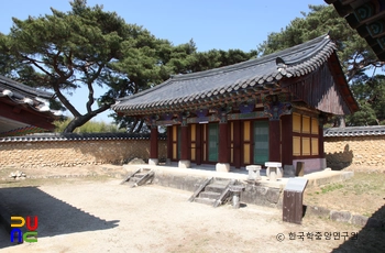 함양 남계서원 중 사당 우측면