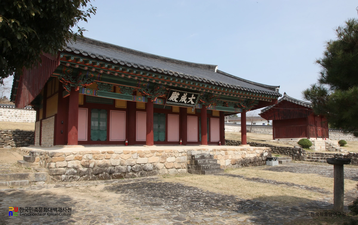 거창향교 중 대성전 정측면