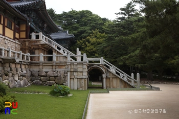 경주 불국사 청운교 및 백운교 우측면