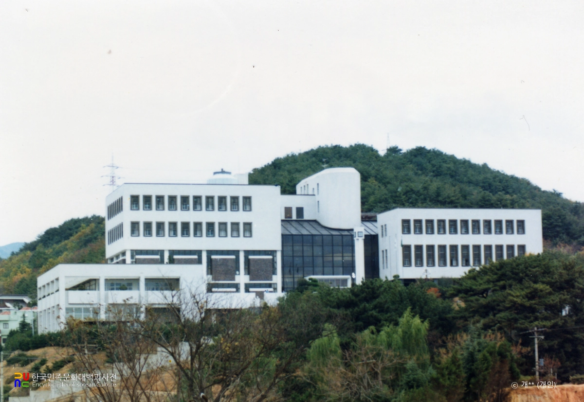 부산광역시립 시민도서관