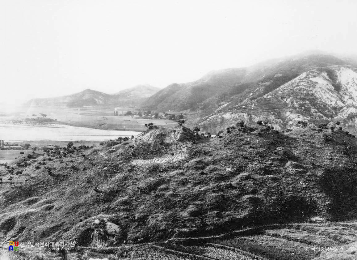 경주 보문동 합장분 전경