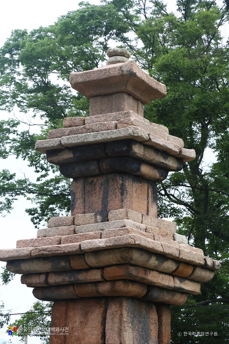 강진 월남사지 삼층석탑 상단부