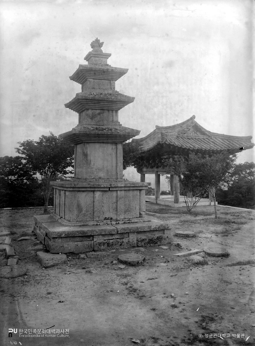 경주 불국사 삼층석탑 후면