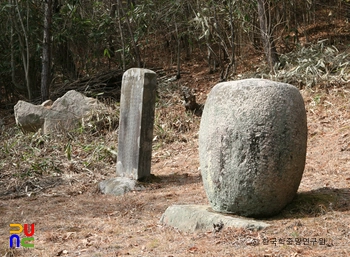 산청 심적사 한암대사 부도 및 석비